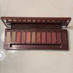 Naked Cherry pallet